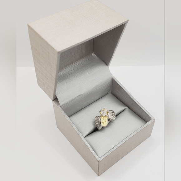 Genuine Diamond Yellow Gold 925 Sterling Silver Sandle Flip Flop Footprint Ring - Picture 7 of 7